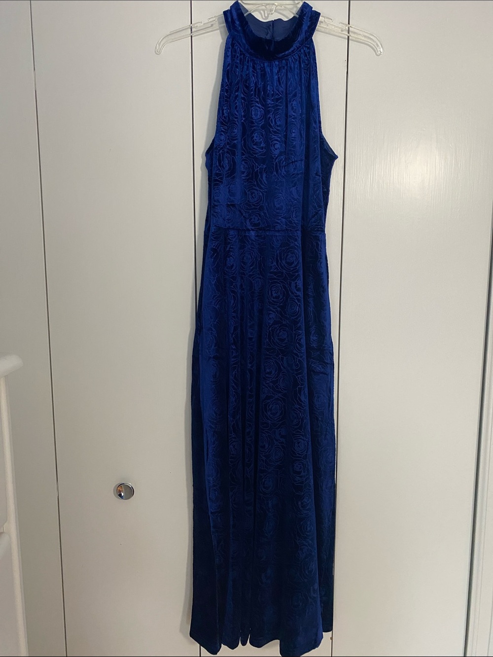 NWT SIMPLEE Royal Blue Rose Patterned Textured Velvet Mock-Halter Midi Dress Sz